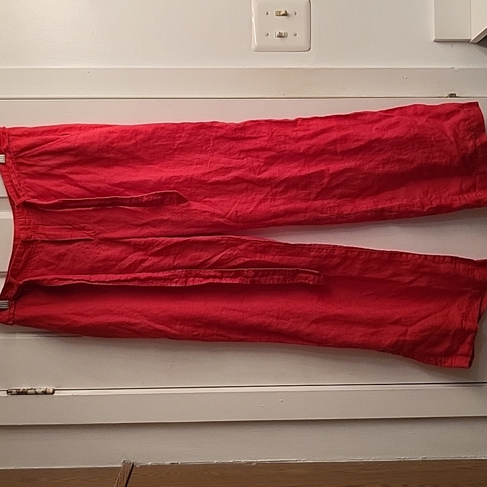 Red linen Banana Republic pants